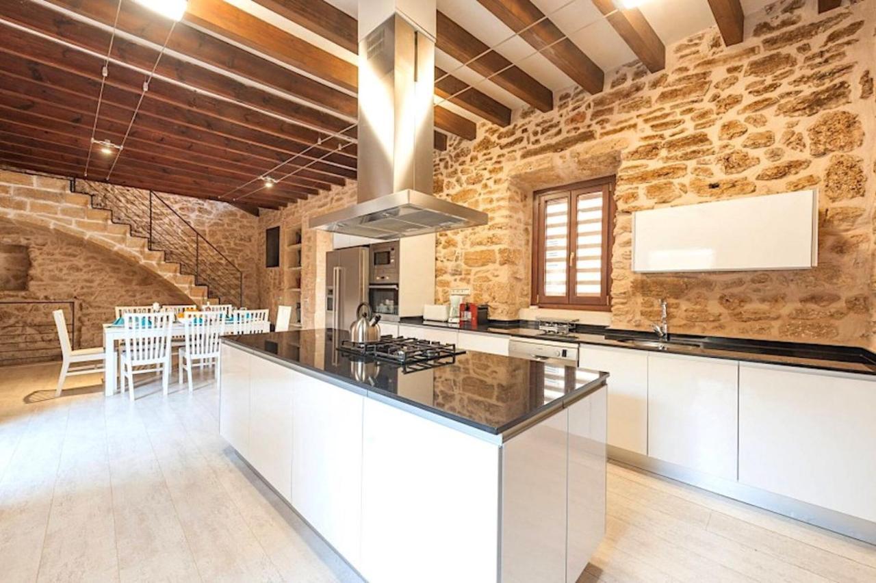 Casa Sa Pedra, En El Centro Historico De Alcudia Villa ภายนอก รูปภาพ