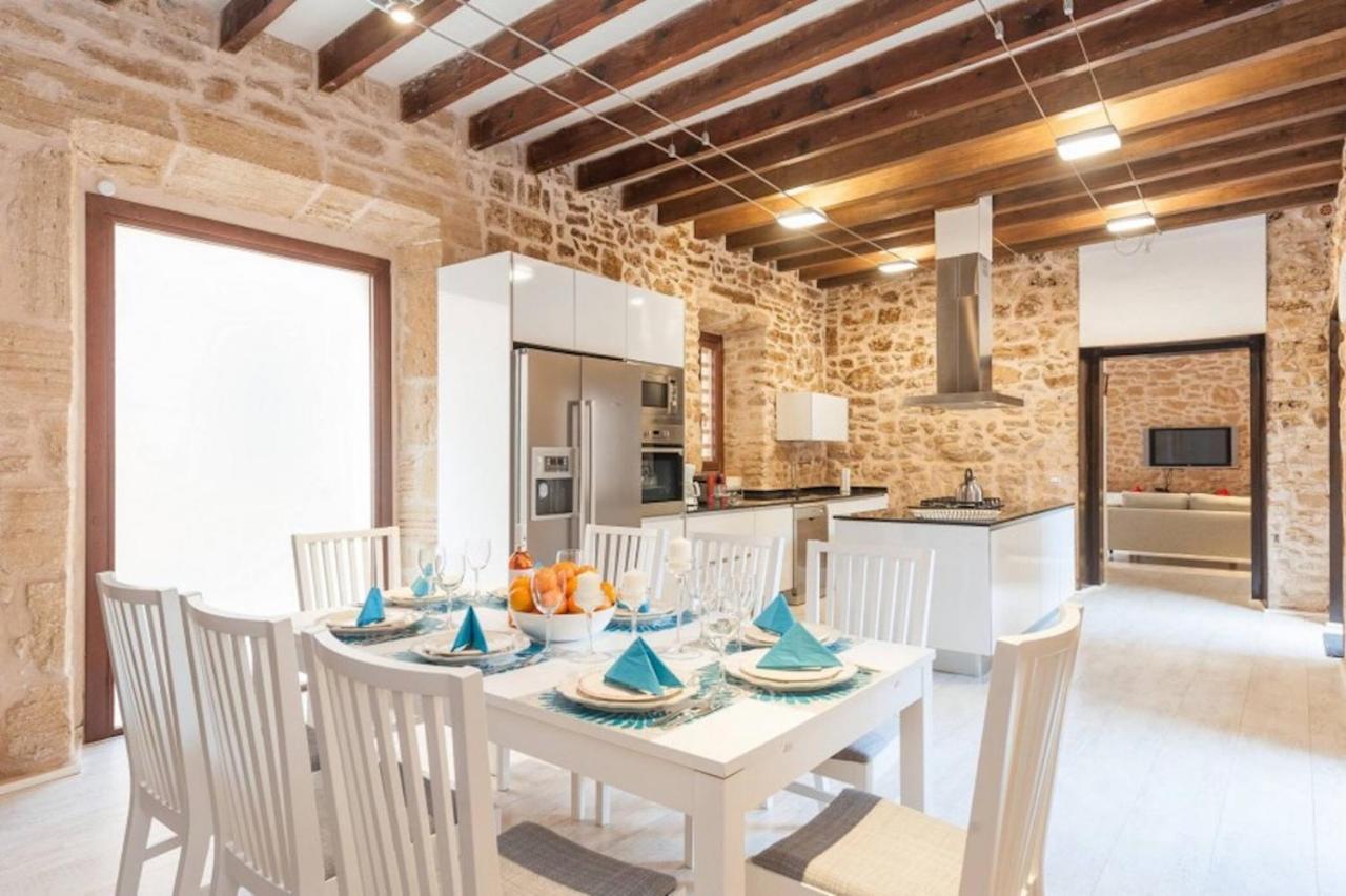 Casa Sa Pedra, En El Centro Historico De Alcudia Villa ภายนอก รูปภาพ